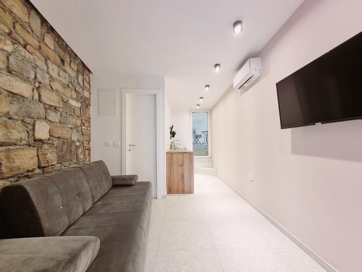 As Deluxe Apartments Пиран Экстерьер фото